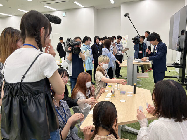 学びの百貨店第1回-香水授業風景