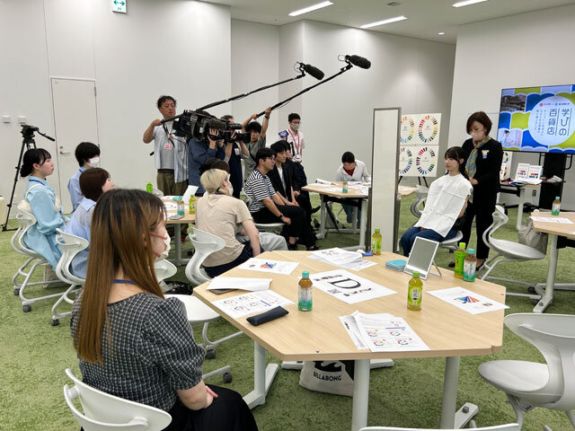学びの百貨店第1回-カラー診断風景